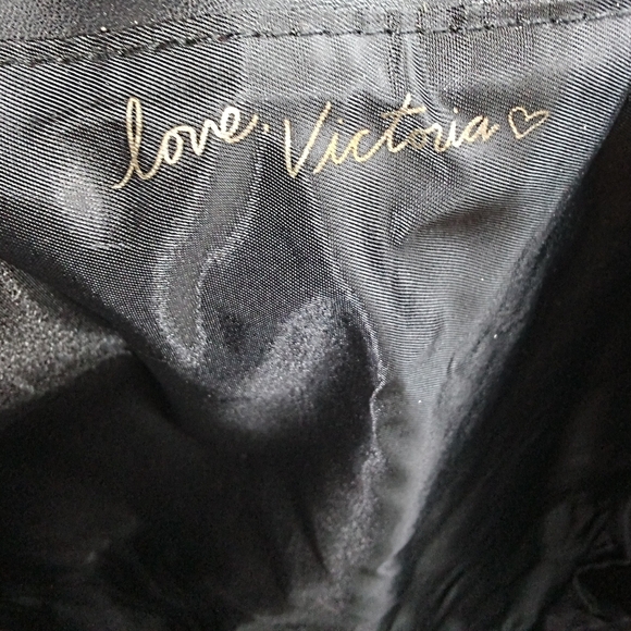 Victoria Secret Weekender - Picture 4 of 4